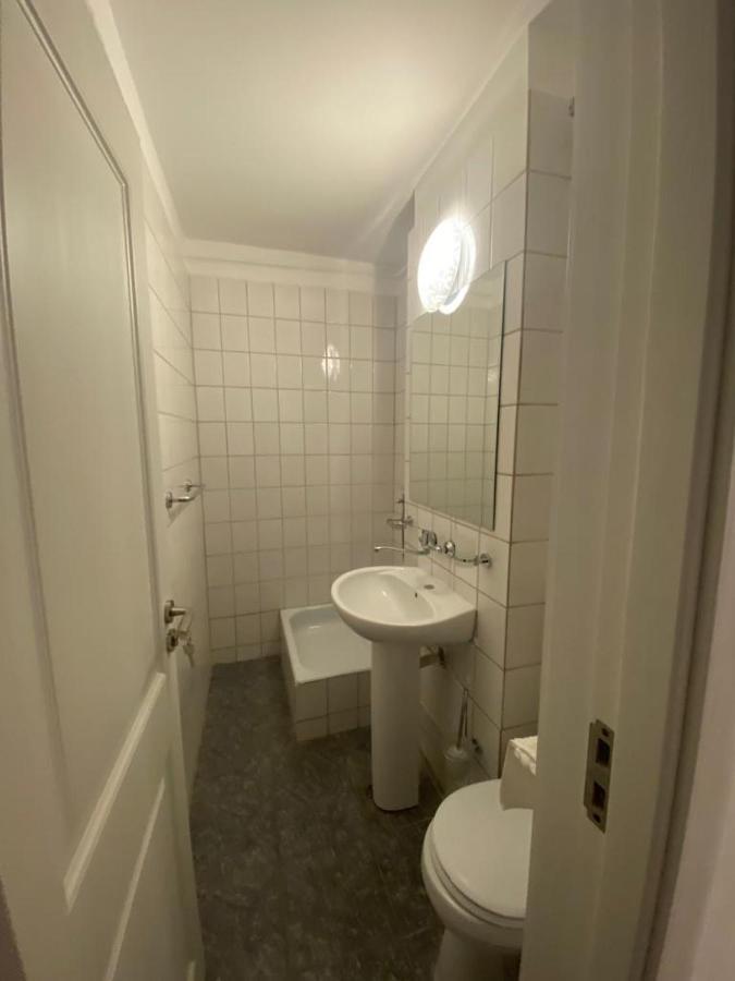 Aviatiei 4 *