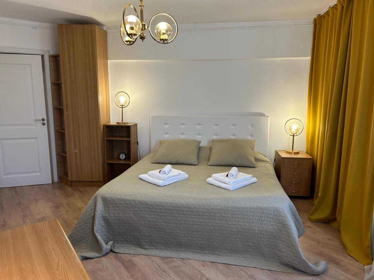 Apartment Aviatiei 4 *